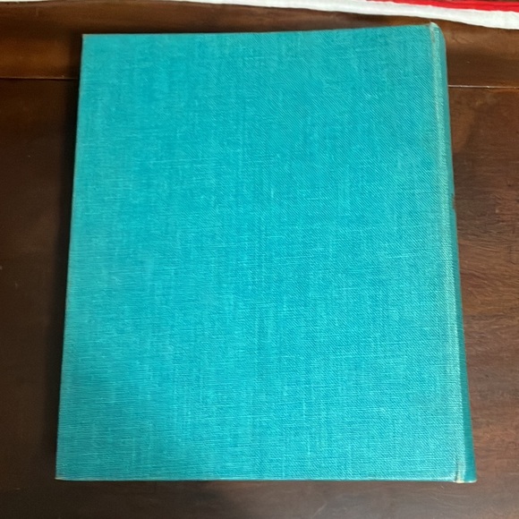 Vintage 1956 Better Homes & Gardens Decorating Book - Picture 3 of 11